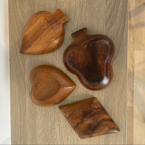 4pc Mango Wood Playing Card Symbols Small Tray - Picture 7 of 7